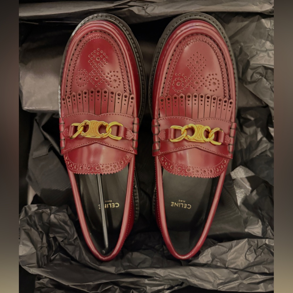 Brand new Celine triomphe & brogue loafer in giftable condition size 6